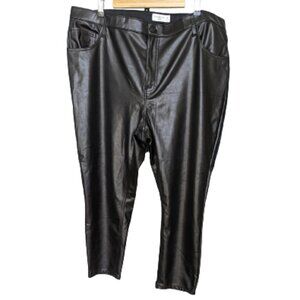 Abercrombie & Fitch The Skinny High Rise Faux Leather Pants Short Inseam